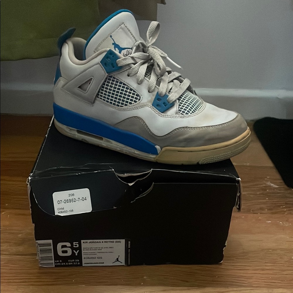 Jordan Retro 4 Kids' Blue and White Sneakers